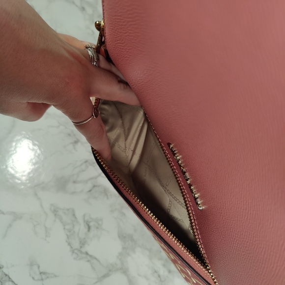 NWT Michael Kors Rhea Backpack In Rose - Picture 6 of 15